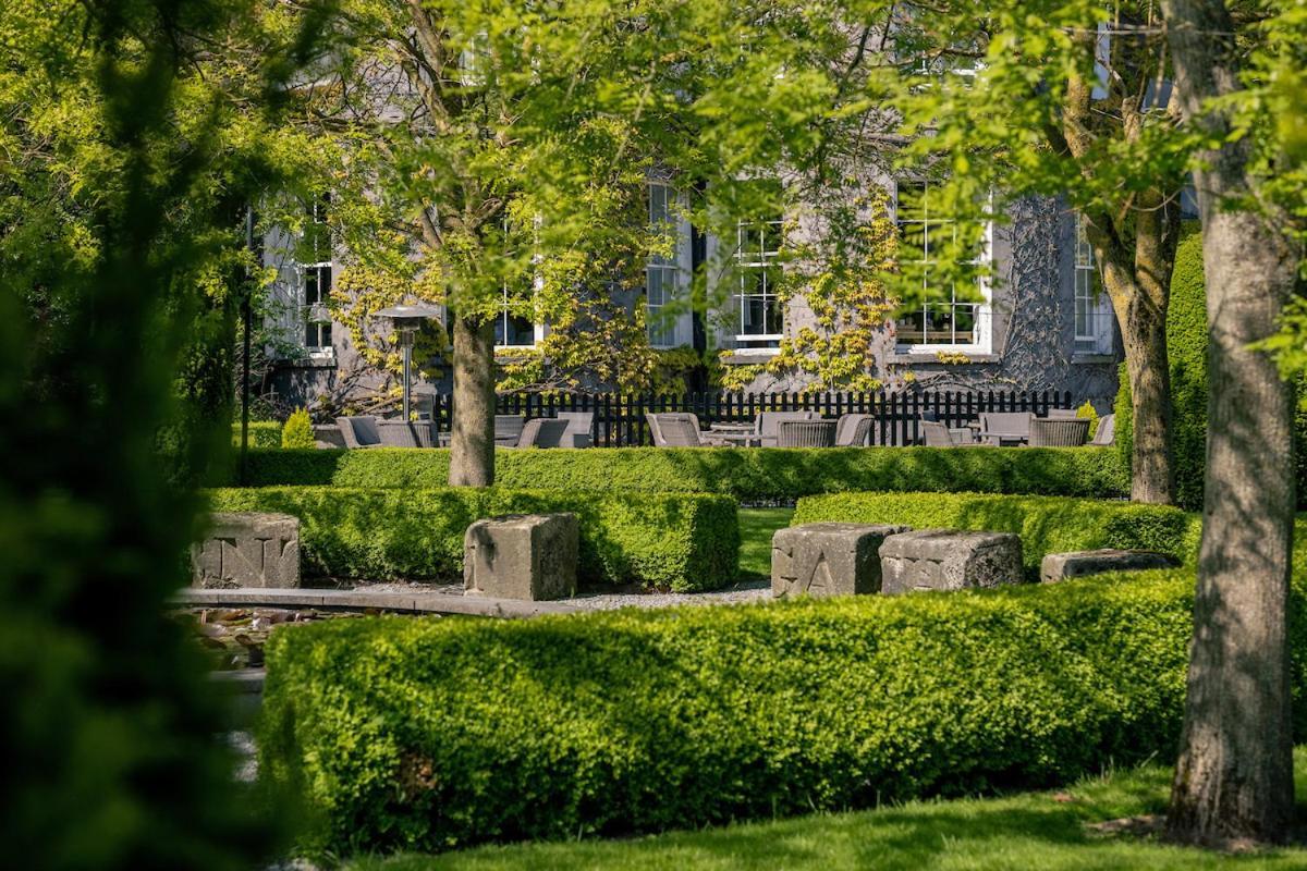 Guest house Butler House 4*